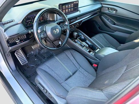 Used 2023 Honda Accord Sport image 9