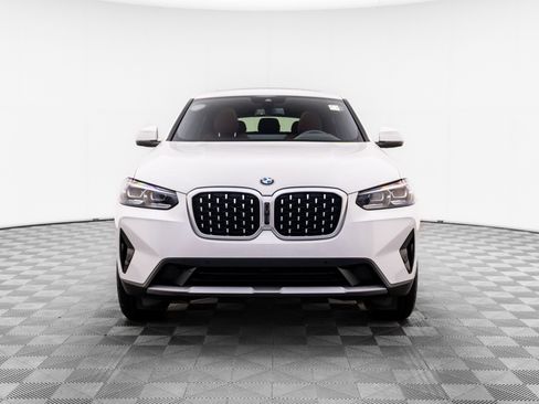 Certified 2025 BMW X4 xDrive30i AWD/4WD image 9