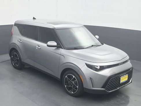 Used 2023 Kia Soul EX FWD image 19