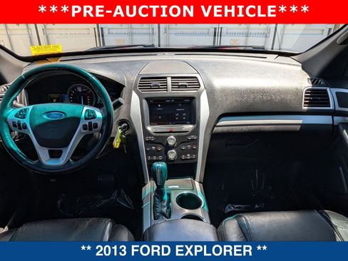Used 2013 Ford Explorer XLT image 16