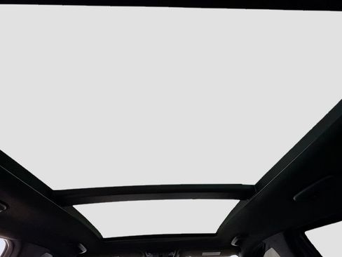 Used 2022 Kia Sorento SX Prestige w/ Panoramic Sunroof Package AWD/4WD image 22