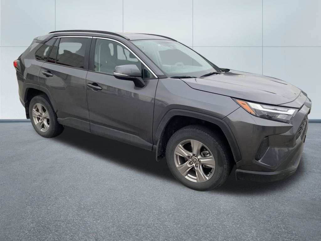 Used 2024 Toyota RAV4 XLE w/ Convenience Package AWD/4WD image 3
