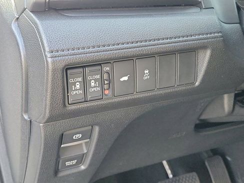 Certified 2025 Honda Odyssey EX-L image 19