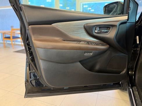 Used 2017 Nissan Murano SL w/ SL Technology Package AWD/4WD image 18