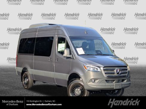New 2025 Mercedes-Benz Sprinter 2500 image 1