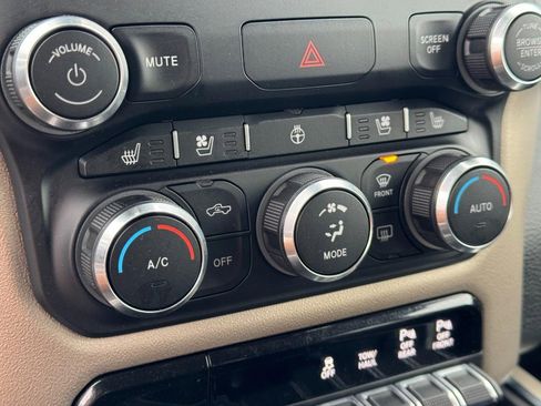 Used 2021 RAM 1500 Laramie image 26