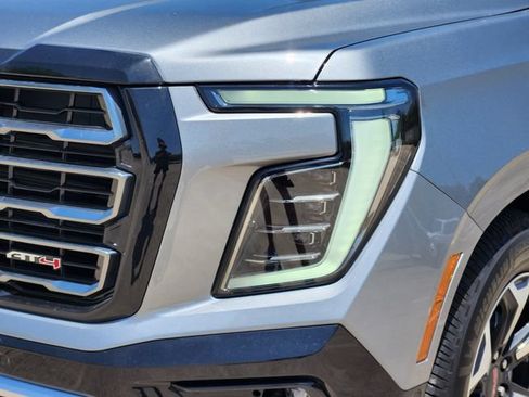 Used 2026 GMC Yukon AT4 w/ AT4 Premium Plus Package AWD/4WD image 9
