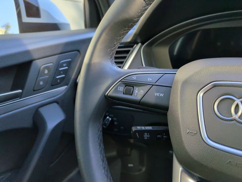 Used 2024 Audi Q5 2.0T Premium image 19