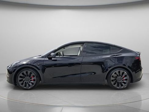 Used 2023 Tesla Model Y Performance AWD/4WD image 3