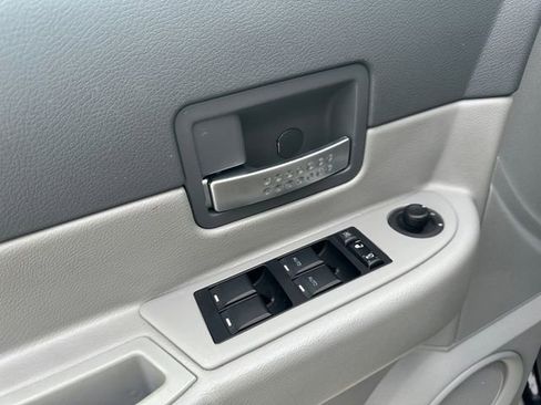 Used 2008 Dodge Durango SLT image 11