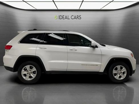 Used 2016 Jeep Grand Cherokee Laredo w/ Quick Order Package 23E RWD image 4