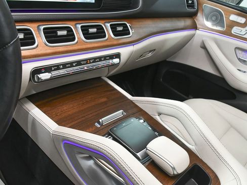 Used 2022 Mercedes-Benz GLE 350 4MATIC w/ Premium Package image 50