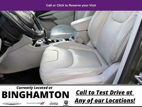 Used 2021 Jeep Cherokee Limited w/ Elite Package image 12