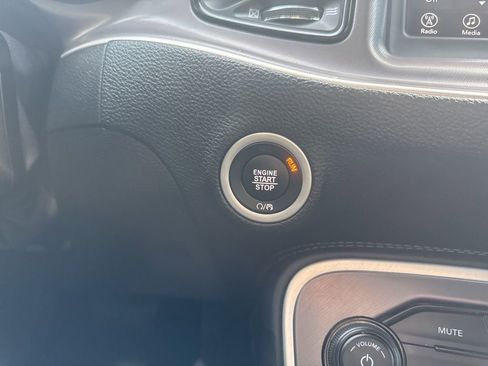 Used 2022 Dodge Challenger GT image 28