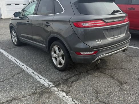 Used 2018 Lincoln MKC Premiere image 1