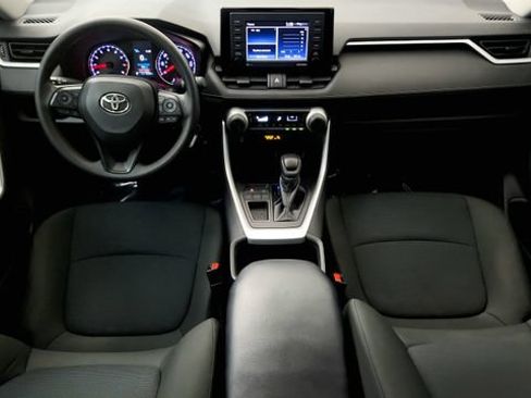 Used 2022 Toyota RAV4 LE FWD image 51