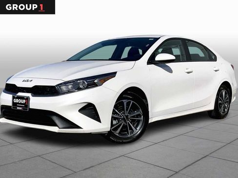 Used 2024 Kia Forte LXS image 1