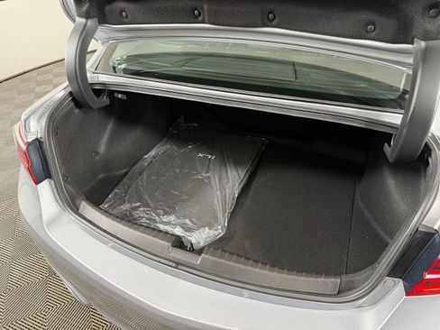 Used 2017 Acura ILX Premium Package image 10