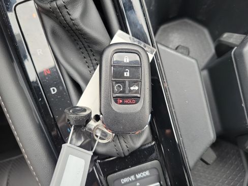Used 2024 Honda Accord Touring image 29