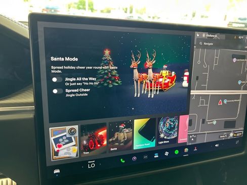 Used 2022 Tesla Model S Plaid image 52