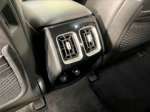 Certified 2023 Kia Sorento SX AWD/4WD image 11