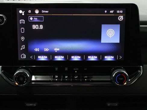 Used 2023 Chevrolet Colorado Trail Boss image 23