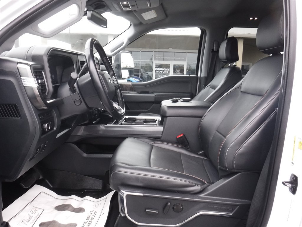 Used 2024 Ford F250 Lariat w/ Sport Appearance Package AWD/4WD image 16