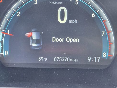 Used 2018 Honda Civic EX-L image 22