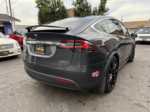 Used 2016 Tesla Model X Performance image 5