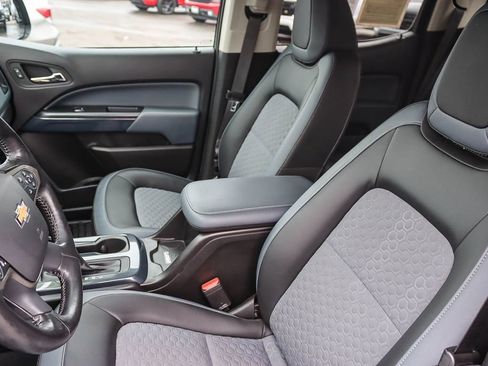 Used 2022 Chevrolet Colorado Z71 image 38