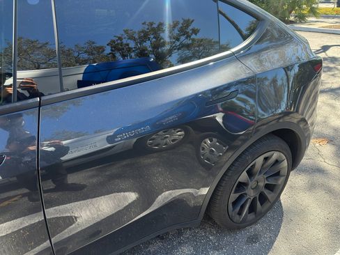 Used 2024 Tesla Model Y Long Range image 3