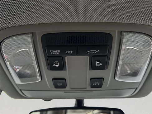 Used 2016 Kia Sedona EX image 21