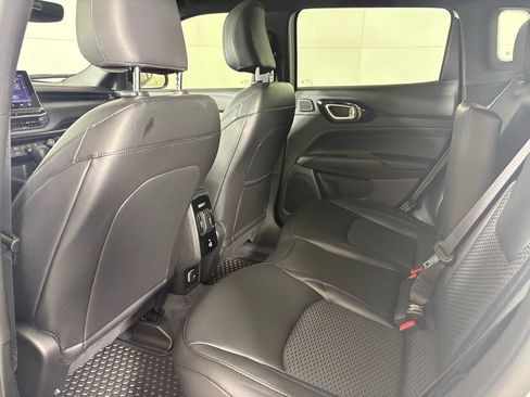 New 2026 Jeep Compass Latitude w/ Sun and Sound Group AWD/4WD image 40