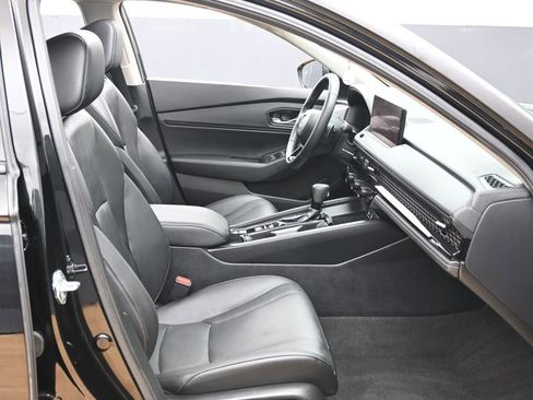 Used 2025 Honda Accord EX-L image 36
