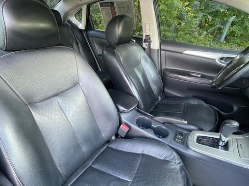Used 2015 Nissan Sentra SR w/ SR Premium Package FWD image 28