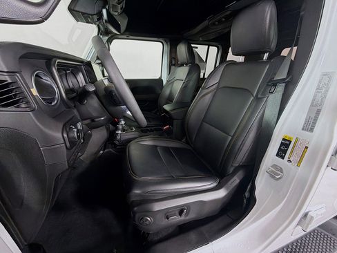 Used 2024 Jeep Wrangler Sahara w/ Technology Group image 12