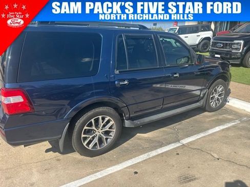 Used 2017 Ford Expedition XLT w/ Equipment Group 202A RWD image 6