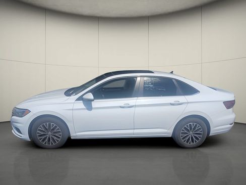 Used 2019 Volkswagen Jetta SE FWD image 3
