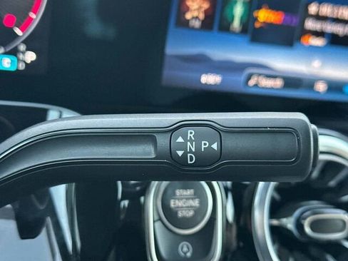 Used 2025 Mercedes-Benz GLA 250 4MATIC image 26