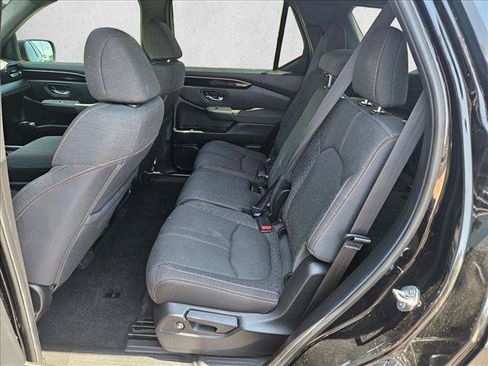 Used 2025 Honda Pilot Sport image 17