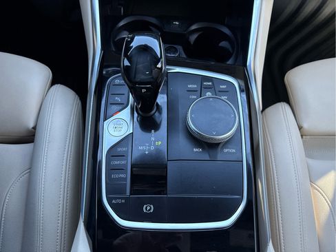 Used 2019 BMW 330i xDrive Sedan w/ Driving Assistance Package image 19