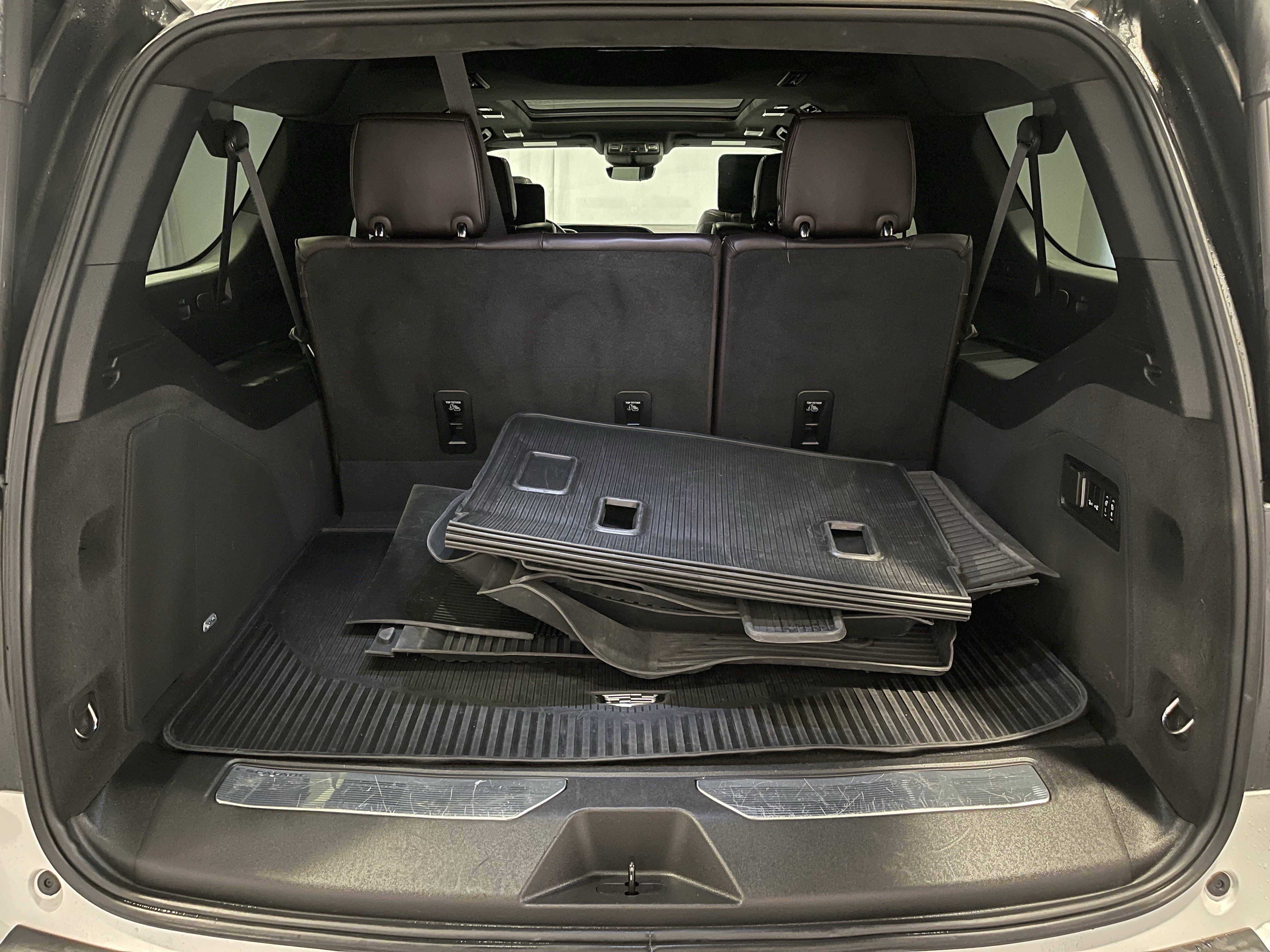 Used 2023 Cadillac Escalade ESV Sport Platinum AWD/4WD image 26