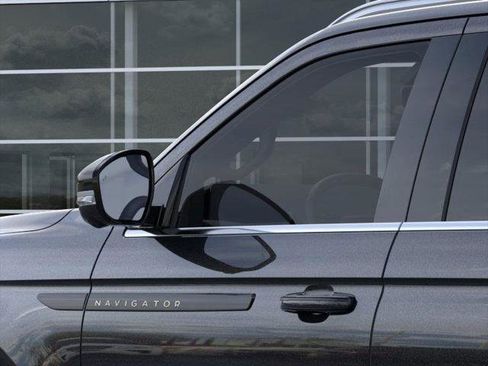 New 2026 Lincoln Navigator L Black Label image 20