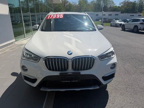 Used 2019 BMW X1 xDrive28i w/ Convenience Package AWD/4WD image 4