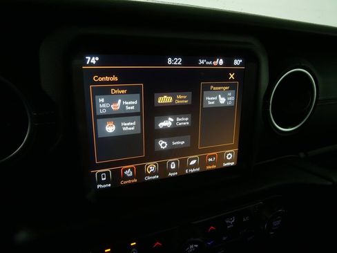 Used 2023 Jeep Wrangler Unlimited Sahara w/ Cold Weather Group AWD/4WD image 32