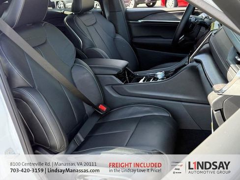 New 2025 Jeep Grand Cherokee Overland w/ Adv Protech Group III image 17