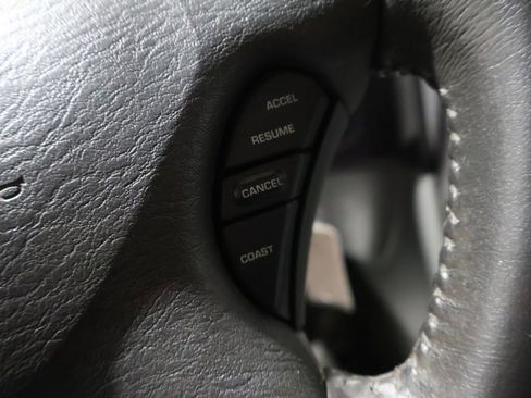 Used 2006 Chrysler Town & Country Touring image 26