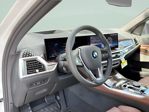 Used 2026 BMW X5 sDrive40i w/ Premium Package RWD image 9