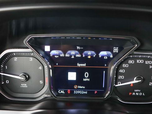 Used 2023 GMC Sierra 2500 Denali w/ Denali Ultimate Package image 16