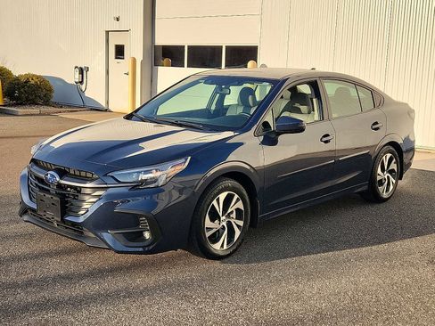 Certified 2025 Subaru Legacy Premium image 3